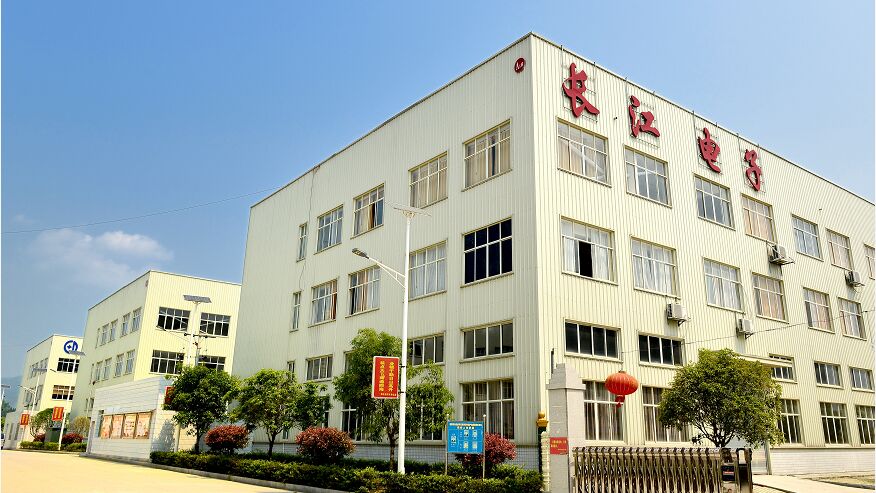 超純水機(jī)-婁底長(zhǎng)江電子與成都奧邁科技簽訂超純水機(jī)購銷合同！